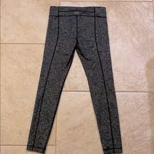 Under Armour Leggings | Size: S